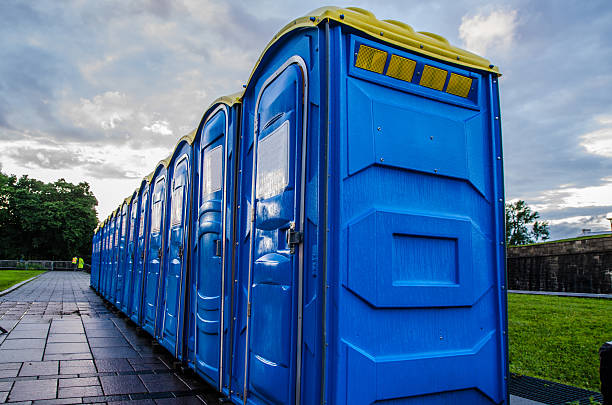 Best Portable restroom trailer rental  in Winterville, NC